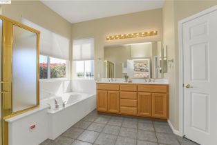 Single Family Residence, 1020 Bismarck Ter ter, Brentwood, CA 94513 - 26