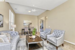 Single Family Residence, 1020 Bismarck Ter ter, Brentwood, CA 94513 - 7