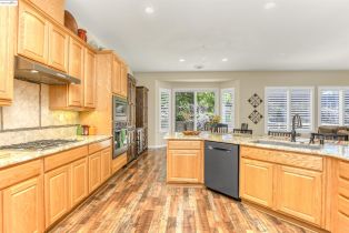 Single Family Residence, 2834 Hawthorn Ct ct, Brentwood, CA 94513 - 11