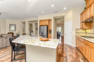Single Family Residence, 2834 Hawthorn Ct ct, Brentwood, CA 94513 - 13