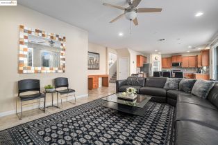 Single Family Residence, 1174 Tropicana Ln ln, Brentwood, CA 94513 - 14