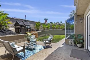 Single Family Residence, 2390 Via Pelicano, Carlsbad, CA 92009 - 34