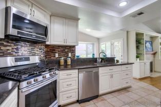 Single Family Residence, 17126 Pomard Court, Poway, CA 92064 - 3