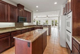 Single Family Residence, 39684 Clos Du Val, Murrieta, CA 92563 - 9