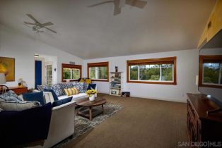 Single Family Residence, 2516 Aqua Hill rd, Fallbrook, CA 92028 - 9