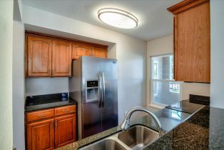 Condominium, 8200 Oceanview ter, District 10 - Southeast, CA 94132 - 8