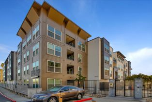 Condominium, 8200 Oceanview Terrace #211, District 10 - Southeast, CA  District 10 - Southeast, CA 94132