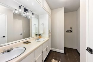 Condominium, 7 Fontinella ter, District 10 - Southeast, CA 94107 - 24