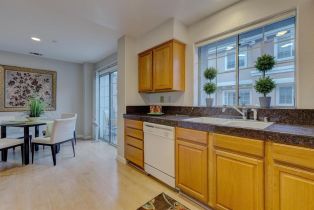 Condominium, 207 Moresby ln, Redwood City, CA 94063 - 7