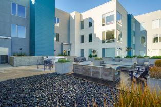 Condominium, 52 Innes ct, District 10 - Southeast, CA 94124 - 8