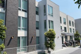 Condominium, 10 Kennedy pl, District 10 - Southeast, CA 94124 - 8