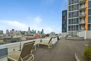 Condominium, 300 Berry st, District 10 - Southeast, CA 94158 - 37