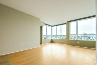 Condominium, 300 Berry st, District 10 - Southeast, CA 94158 - 4