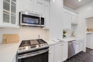 Condominium, 2662 22nd st, District 10 - Southeast, CA 94110 - 12