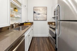 Condominium, 930 Pine st, District 10 - Southeast, CA 94108 - 6