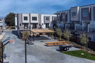 Condominium, 349 Yale st, District 10 - Southeast, CA 94134 - 3