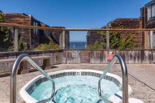 Condominium, 1 Surf way, Monterey, CA 93940 - 19