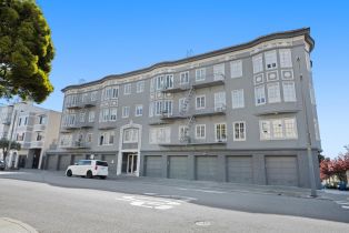 Condominium, 2595 Clay Street #2, District 10 - Southeast, CA  District 10 - Southeast, CA 94115