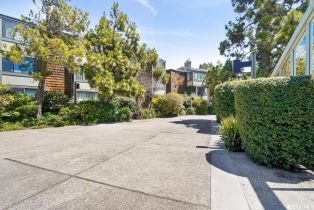 Condominium, 45 Ora way, District 10 - Southeast, CA 94131 - 18