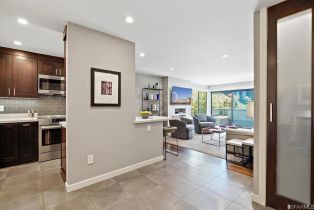 Condominium, 45 Ora way, District 10 - Southeast, CA 94131 - 9