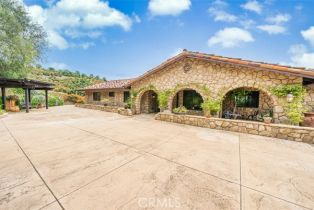 Single Family Residence, 24405 Fuerte rd, Temecula, CA 92590 - 5