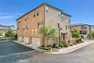 Condominium, 411 Chorus, Irvine, CA 92618 - 4