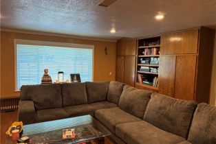 Single Family Residence, 17000 Orozco st, Granada Hills, CA 91344 - 28