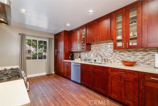 Condominium, 5200 White Oak ave, Encino, CA 91316 - 13