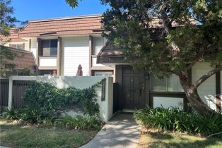 Condominium, 22123 James Alan CIR, Chatsworth, CA  Chatsworth, CA 91311