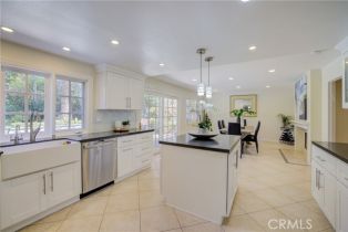 Single Family Residence, 18027 Delano st, Encino, CA 91316 - 14