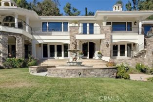 Single Family Residence, 11947 Iredell st, Studio City, CA 91604 - 4