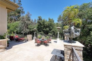 Single Family Residence, 11947 Iredell st, Studio City, CA 91604 - 40