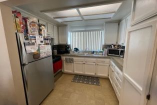 Single Family Residence, 2111 Scott rd, Burbank, CA 91504 - 9