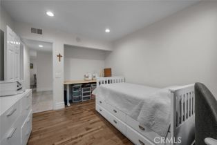 Single Family Residence, 21101 Celtic st, Chatsworth, CA 91311 - 24