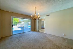 Single Family Residence, 19923 Blackhawk st, Chatsworth, CA 91311 - 4