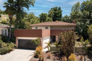 Single Family Residence, 22666 Cavalier st, Woodland Hills, CA 91364 - 2