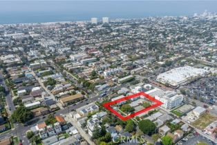 Single Family Residence, 713 Flower AVE, Venice, CA  Venice, CA 90291