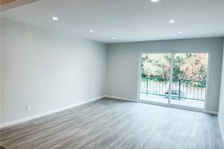 Condominium, 5460 White Oak ave, Encino, CA 91316 - 2