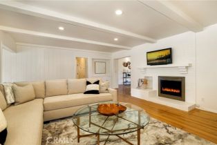 Single Family Residence, 22217 Cass ave, Woodland Hills, CA 91364 - 12