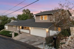 Single Family Residence, 22217 Cass ave, Woodland Hills, CA 91364 - 4