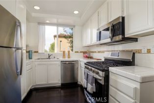 Condominium, 5220 Premiere Hills cir, Woodland Hills, CA 91364 - 14