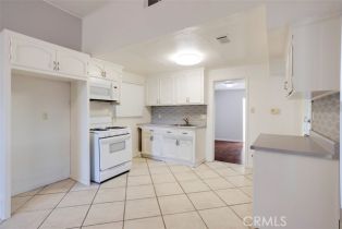 Residential Income, 1318 W Commonwealth, Fullerton, CA 92833 - 11