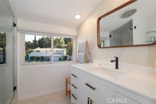 Single Family Residence, 5871 Maury ave, Woodland Hills, CA 91367 - 23