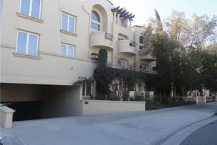 Condominium, 15206 Burbank BLVD, Sherman Oaks, CA  Sherman Oaks, CA 91411