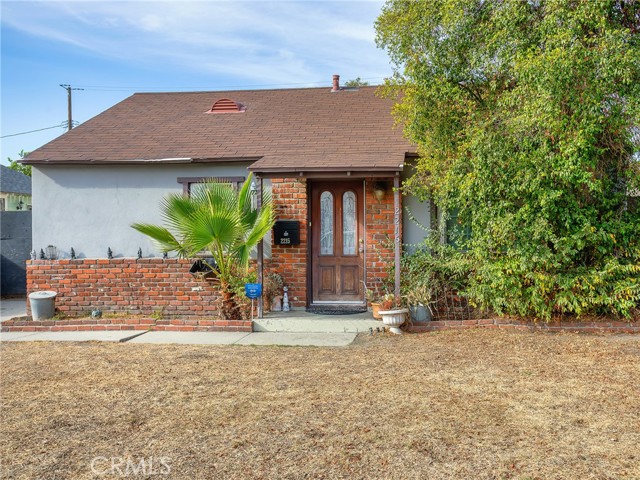 Single Family Residence, 2215 Brighton st, Burbank, CA 91504 - 1