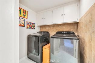 Single Family Residence, 1220 Country Club dr, Burbank, CA 91501 - 34