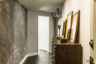 Condominium, 8455 Fountain ave, West Hollywood , CA 90069 - 2