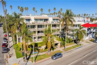 Condominium, 3901  E Livingston DR, Long Beach, CA  Long Beach, CA 90803