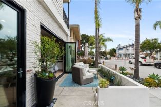 Single Family Residence, 115 Bay ave, Newport Beach, CA 92661 - 15