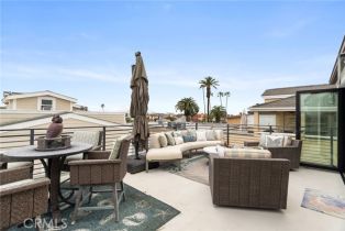 Single Family Residence, 115 Bay ave, Newport Beach, CA 92661 - 54